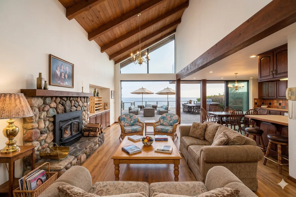 Room before renovation