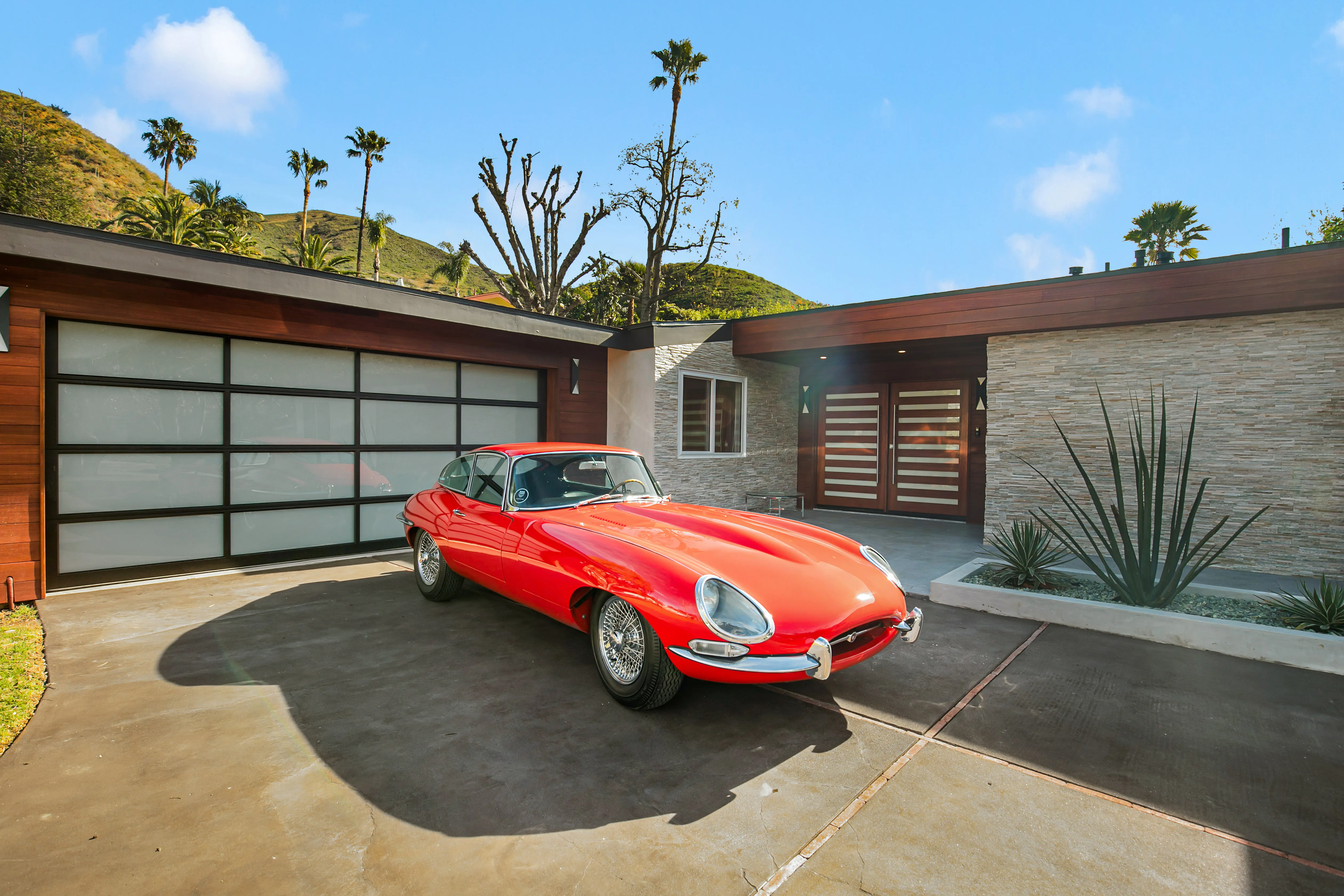 Vista Sierra Dr Malibu home and yard renovation — view 5