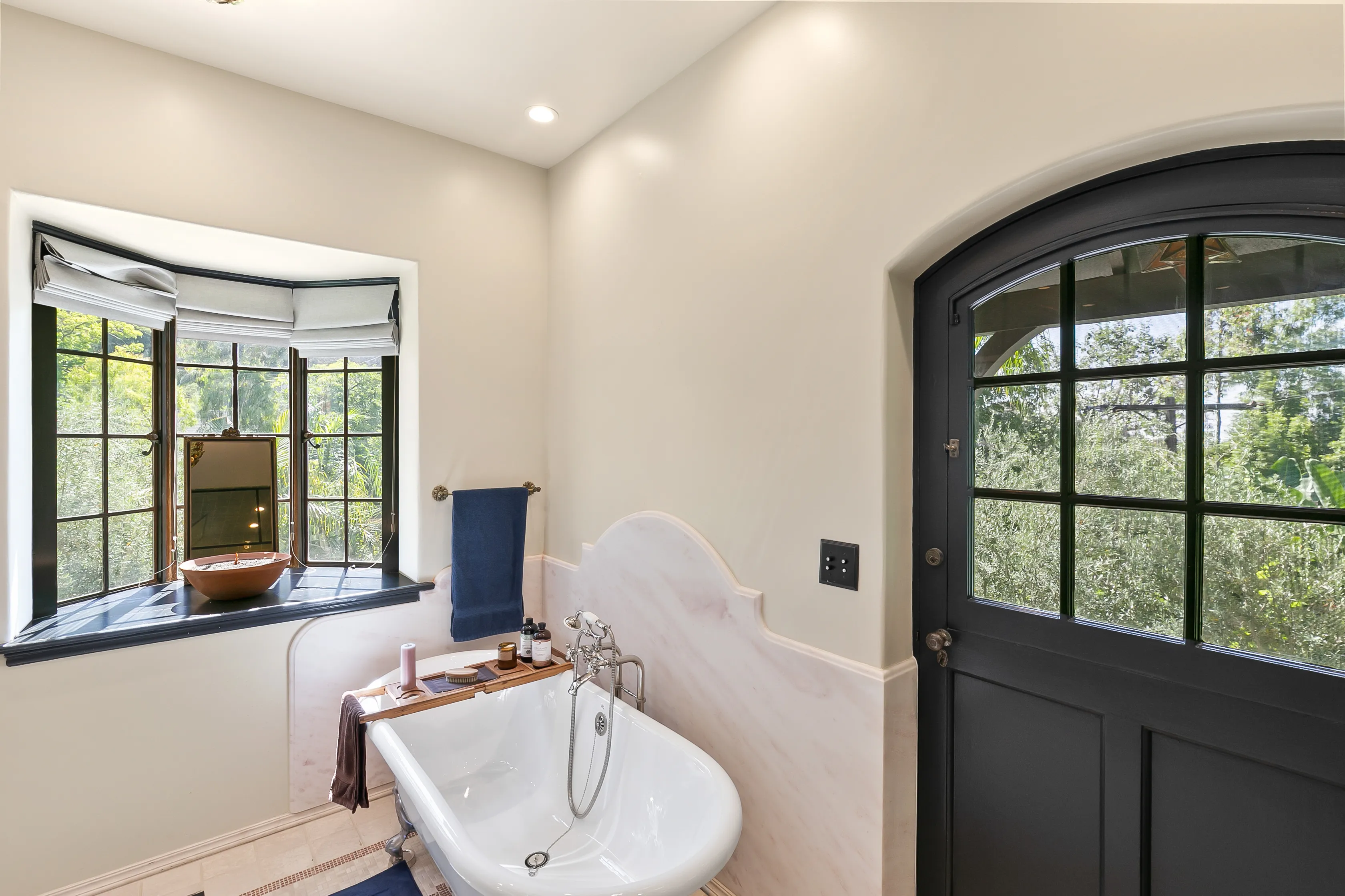 Westshire Dr Hollywood Hills renovation — finished interior view 10